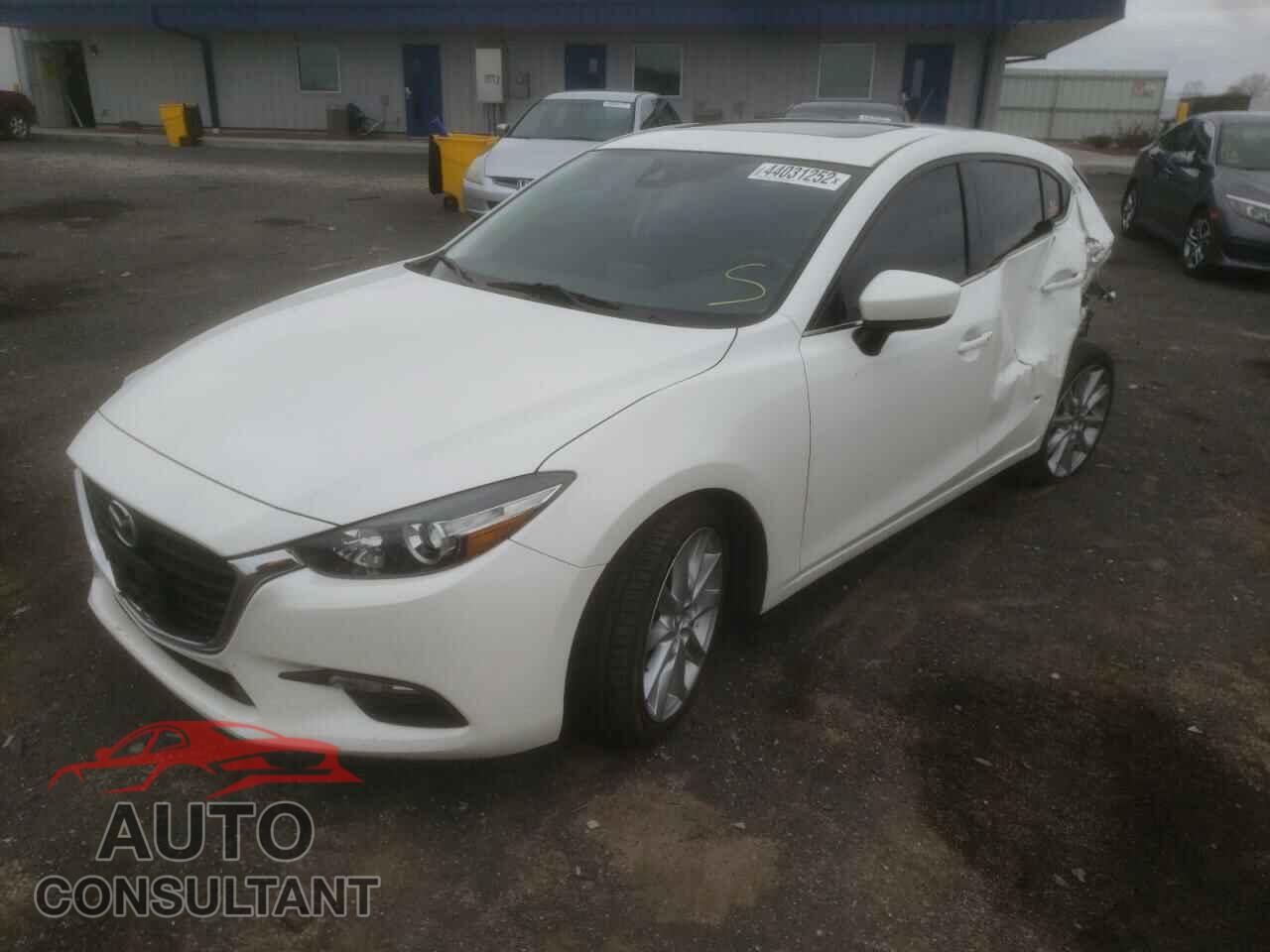 MAZDA 3 2017 - JM1BN1L35H1122722