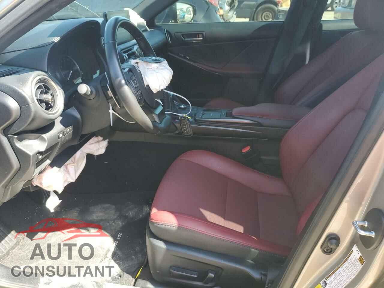 LEXUS IS 2021 - JTHAA1D22M5115970