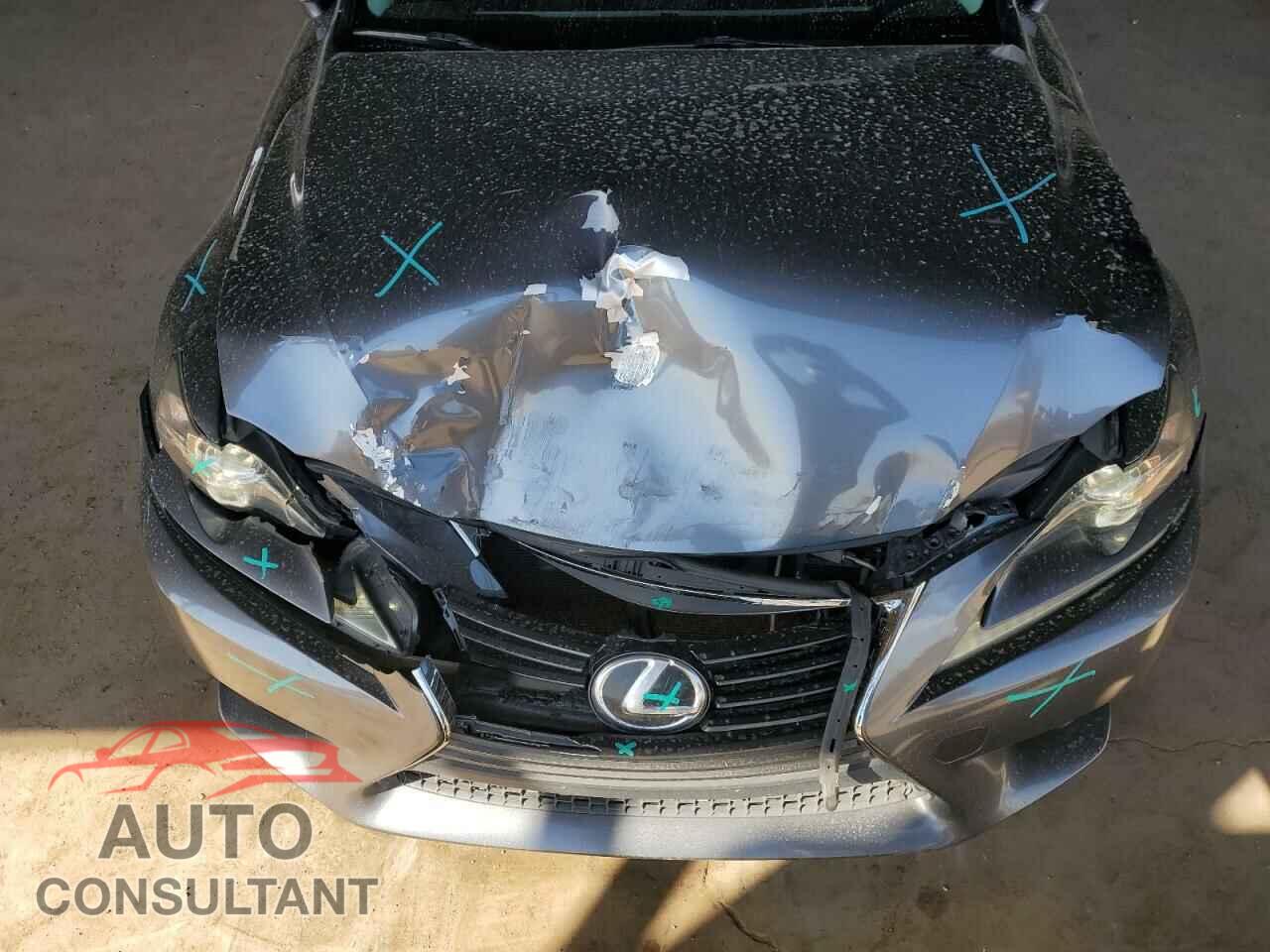 LEXUS IS 2014 - JTHBF1D21E5032179