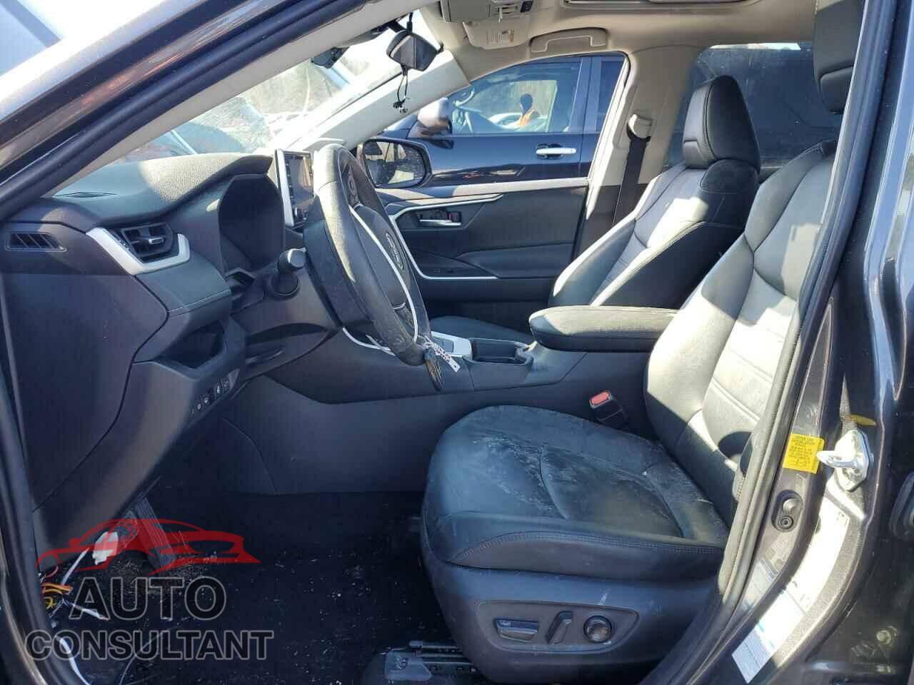 TOYOTA RAV4 2020 - 2T3A1RFV9LC131602