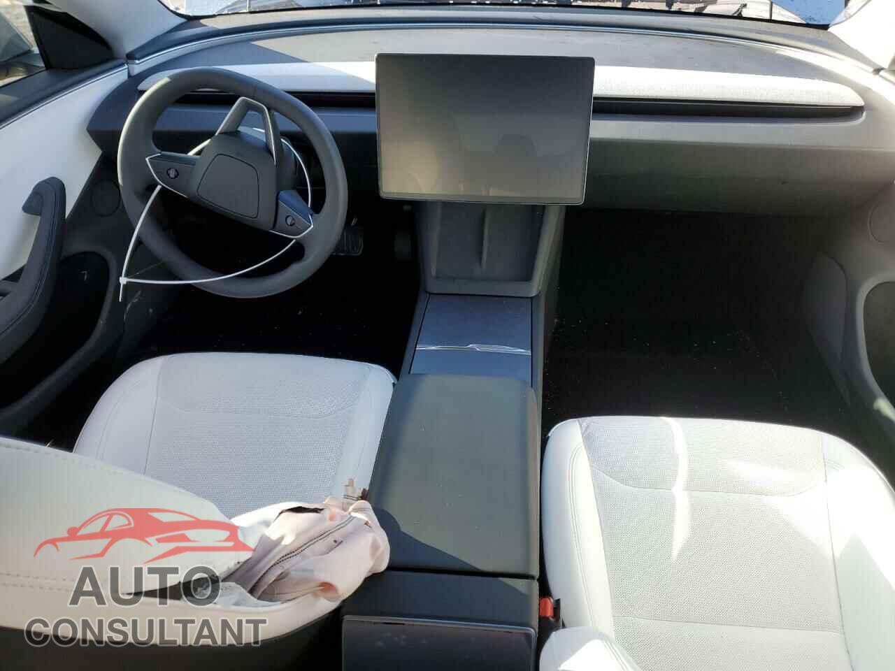 TESLA MODEL 3 2025 - 5YJ3E1EB5SF915459