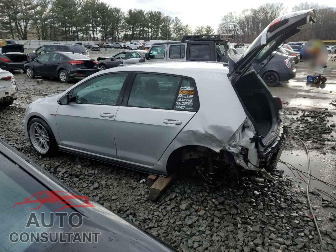 VOLKSWAGEN GTI 2017 - 3VW547AUXHM022940