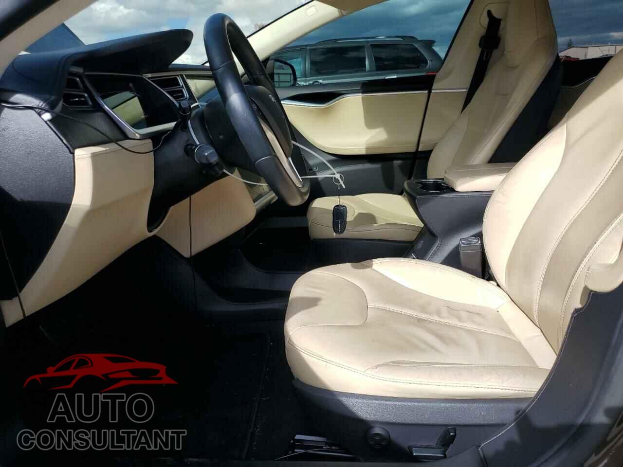 TESLA MODEL S 2013 - 5YJSA1DN7DFP13972