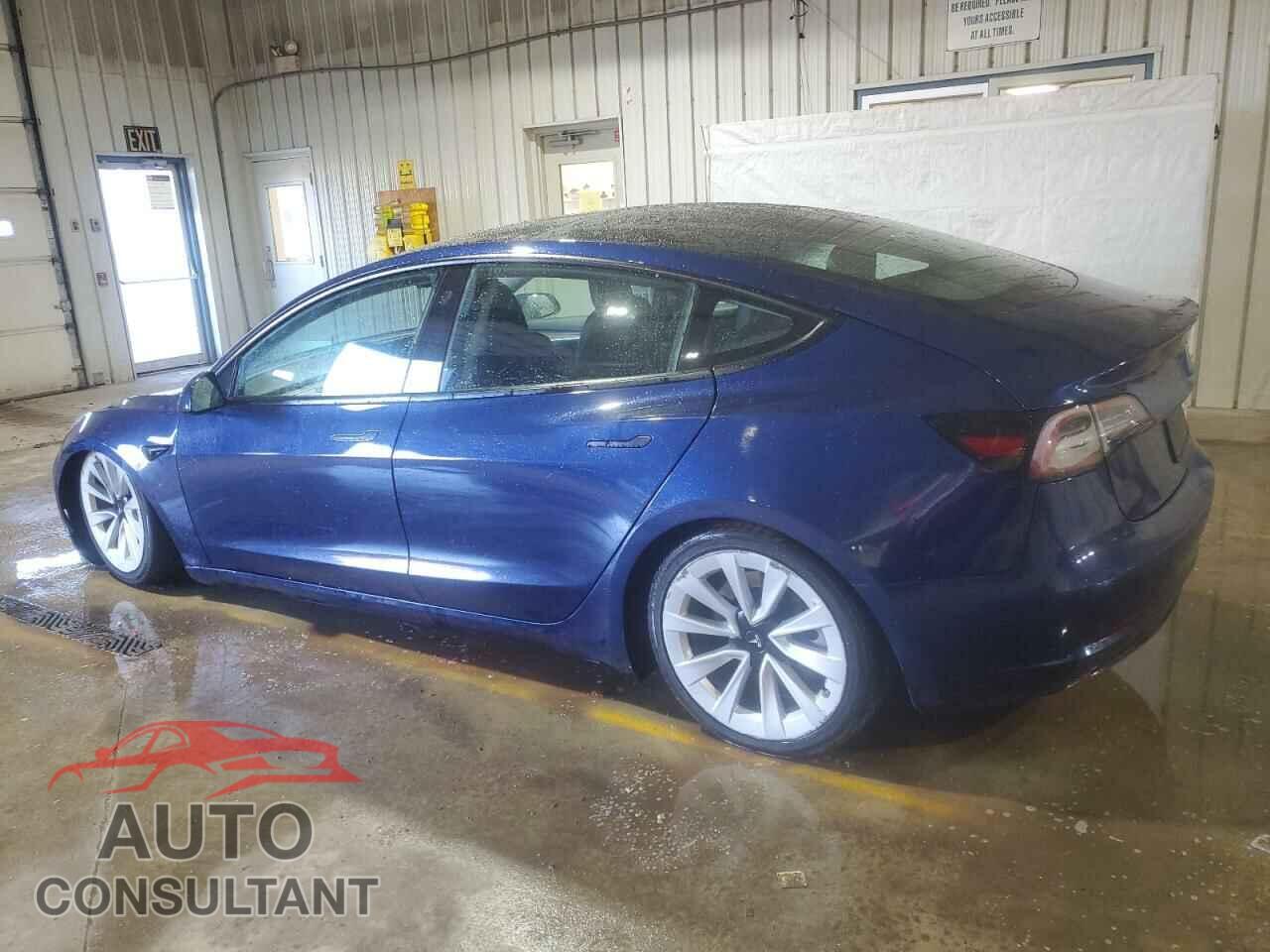 TESLA MODEL 3 2022 - 5YJ3E1EA8NF371082