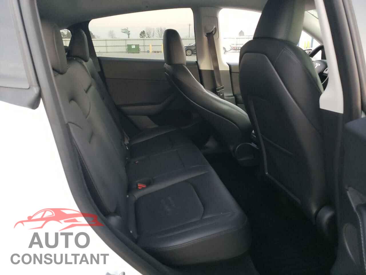 TESLA MODEL Y 2023 - 7SAYGDEF2PF754065