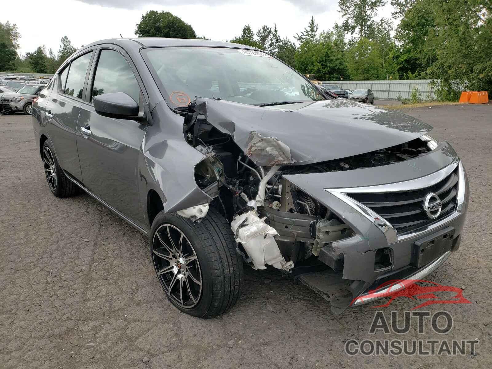 NISSAN VERSA 2018 - 3N1CN7AP4JL824125