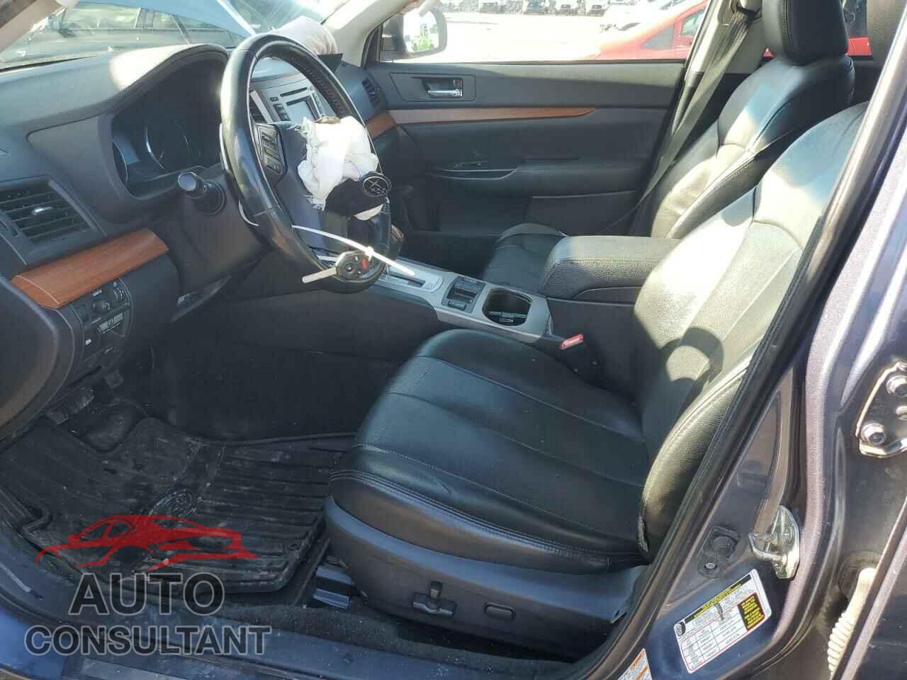 SUBARU OUTBACK 2013 - 4S4BRBKC5D3241151