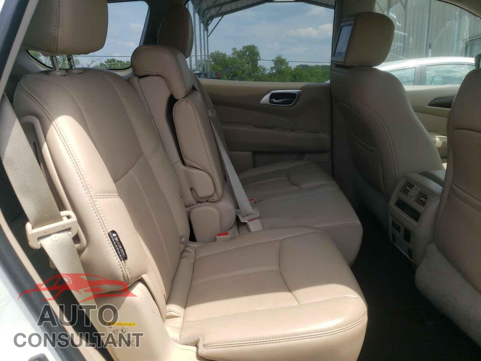 NISSAN PATHFINDER 2019 - 5N1DR2MN8KC607348