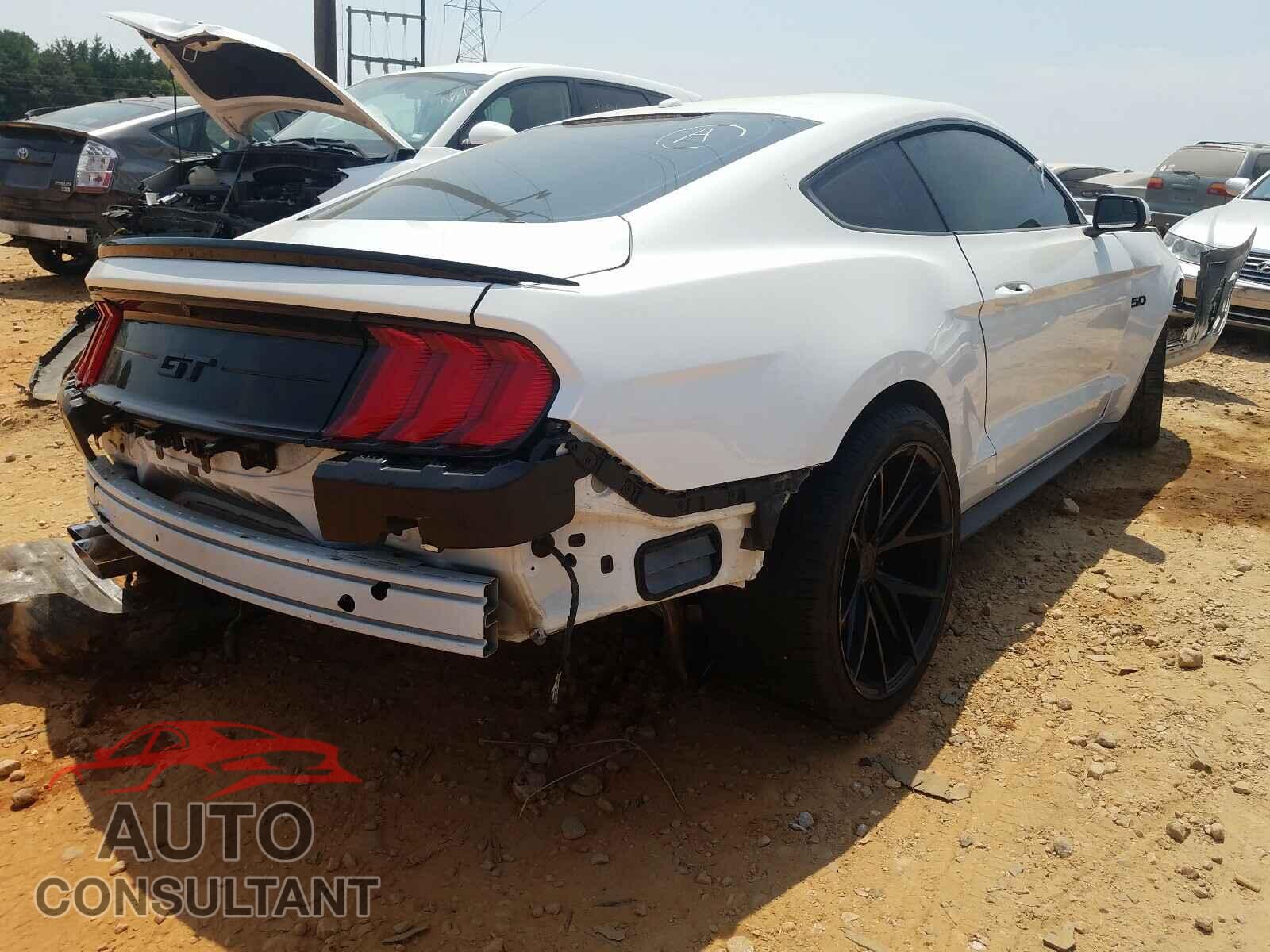 FORD MUSTANG 2019 - 1FA6P8CF5K5157085