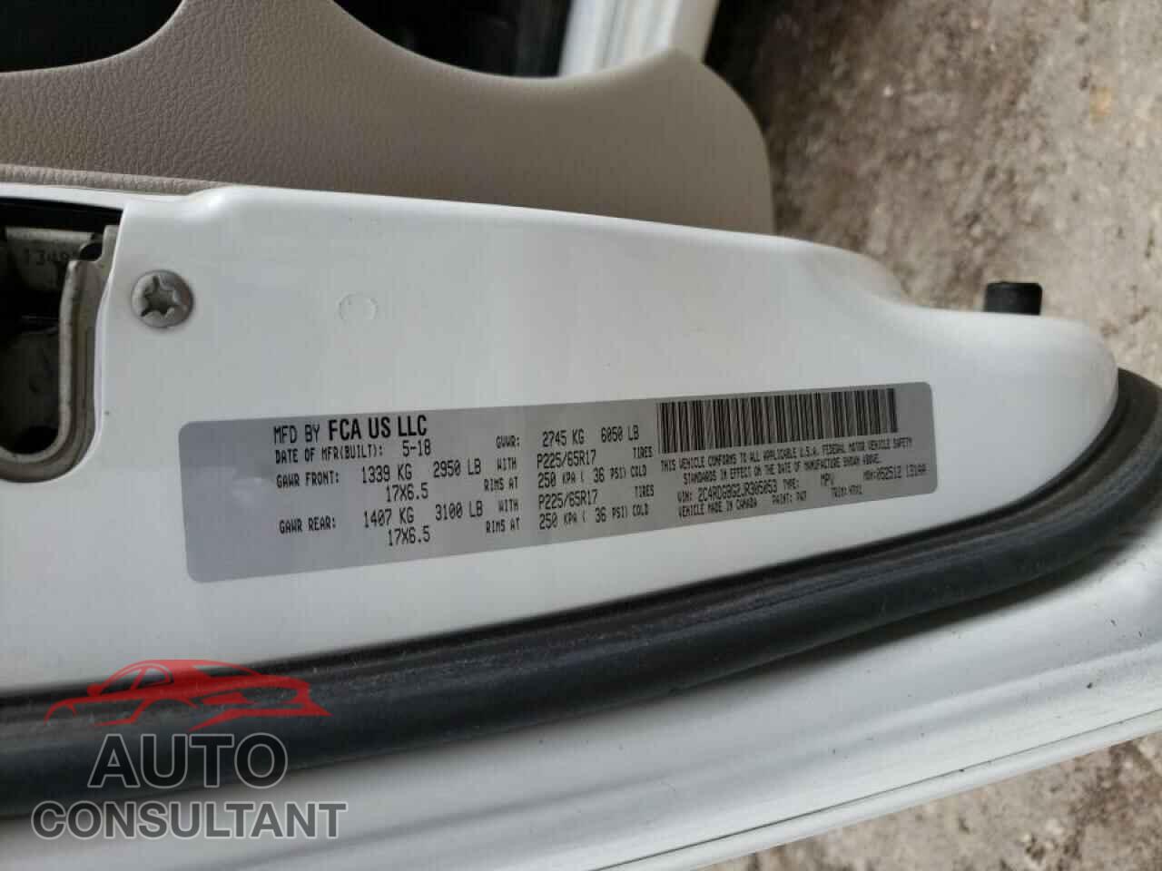 DODGE GRAND CARA 2018 - 2C4RDGBG2JR305053