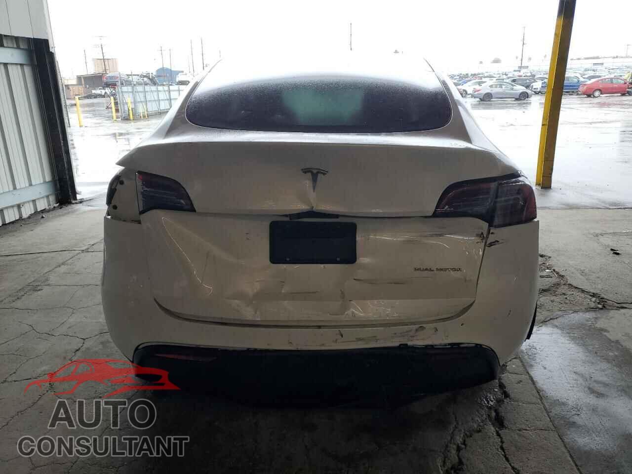 TESLA MODEL Y 2023 - 7SAYGDEE9PA042673