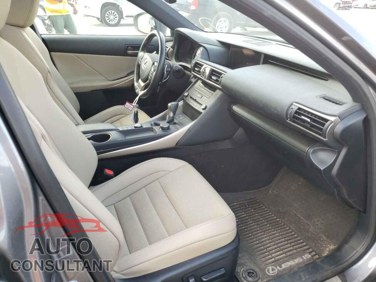 LEXUS IS 2020 - JTHGZ1B24L5036756