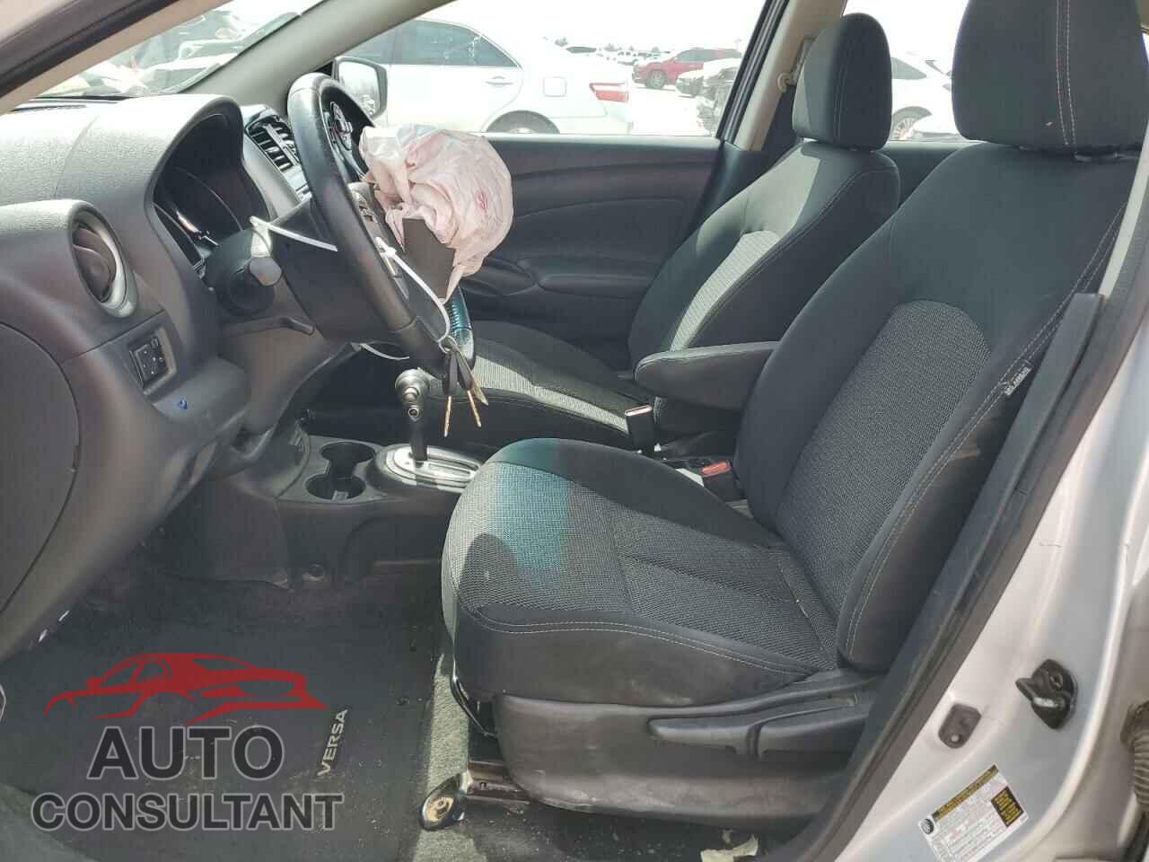 NISSAN VERSA 2018 - 3N1CN7AP3JL833074