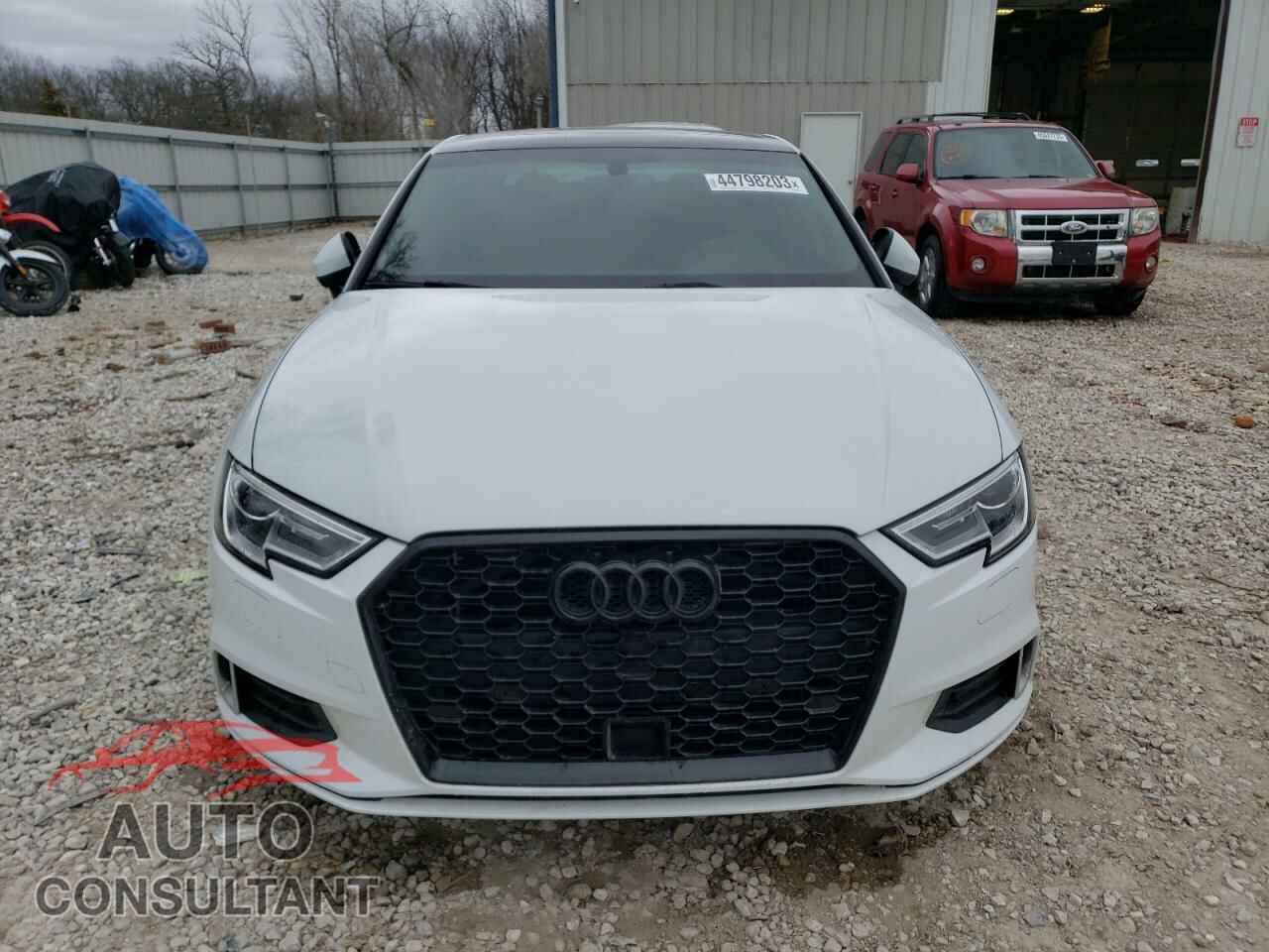 AUDI A3 2018 - WAUB8GFF7J1022785
