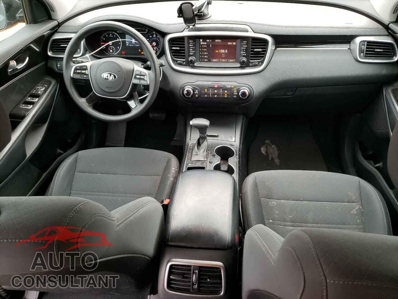 KIA SORENTO 2019 - 5XYPG4A32KG560271
