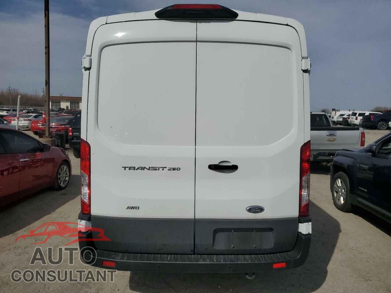 FORD TRANSIT 2023 - 1FTBR2C87PKA21874