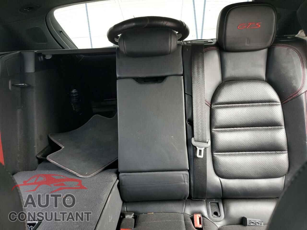 PORSCHE MACAN 2018 - WP1AG2A54JLB62931