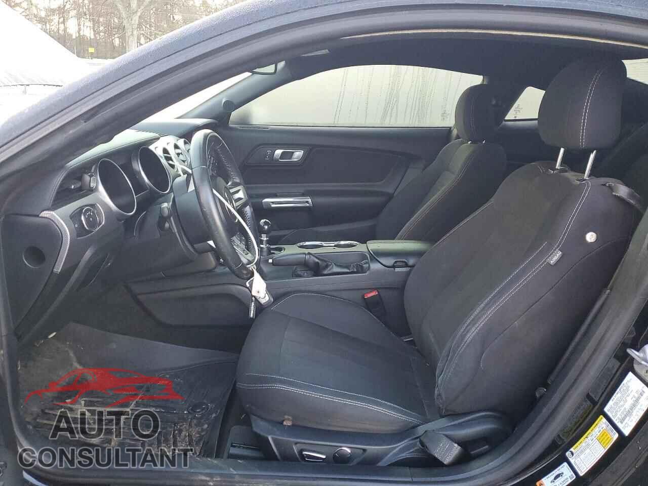 FORD MUSTANG 2018 - 1FA6P8CF5J5129575