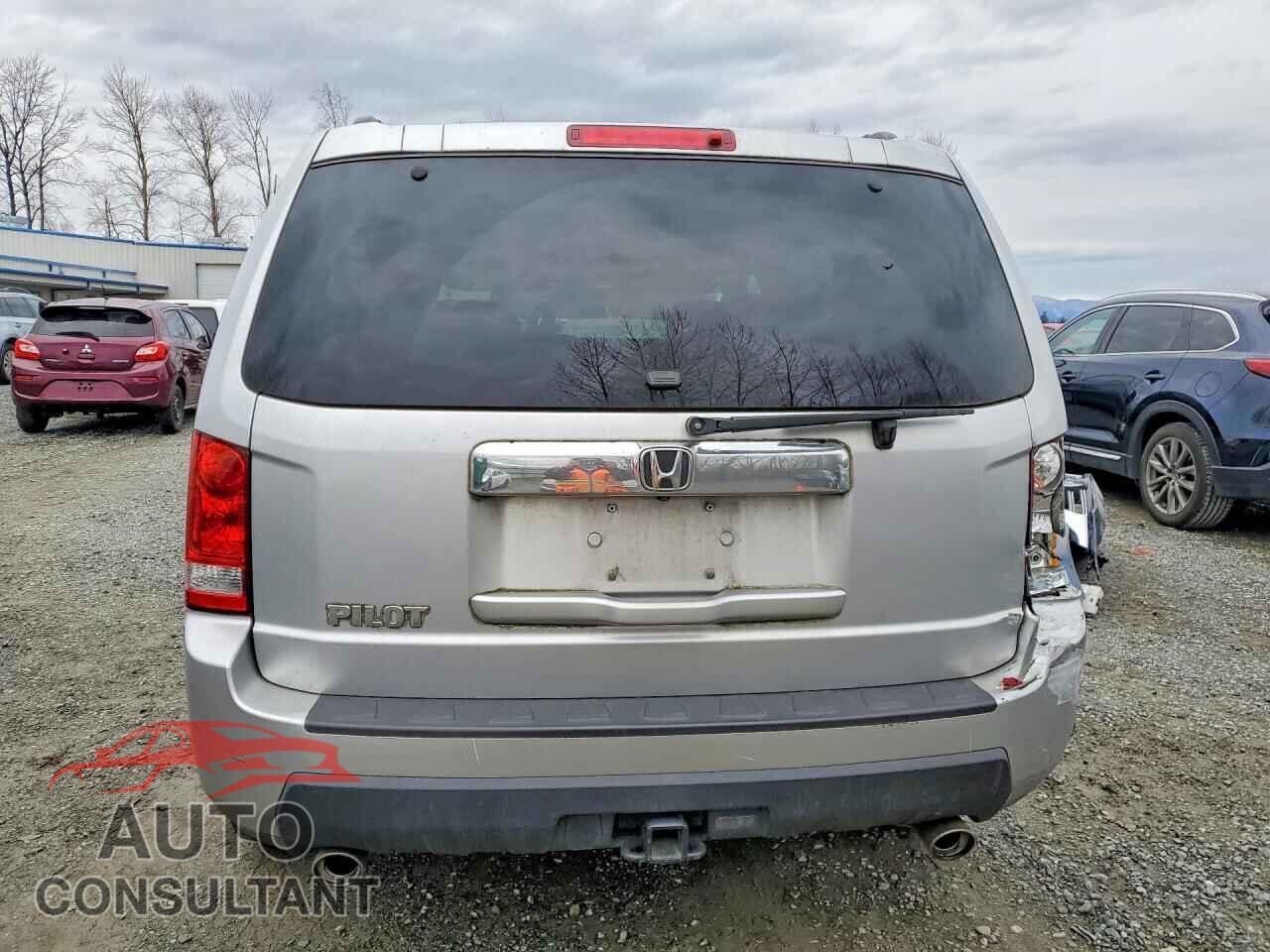HONDA PILOT 2011 - 5FNYF3H57BB045752