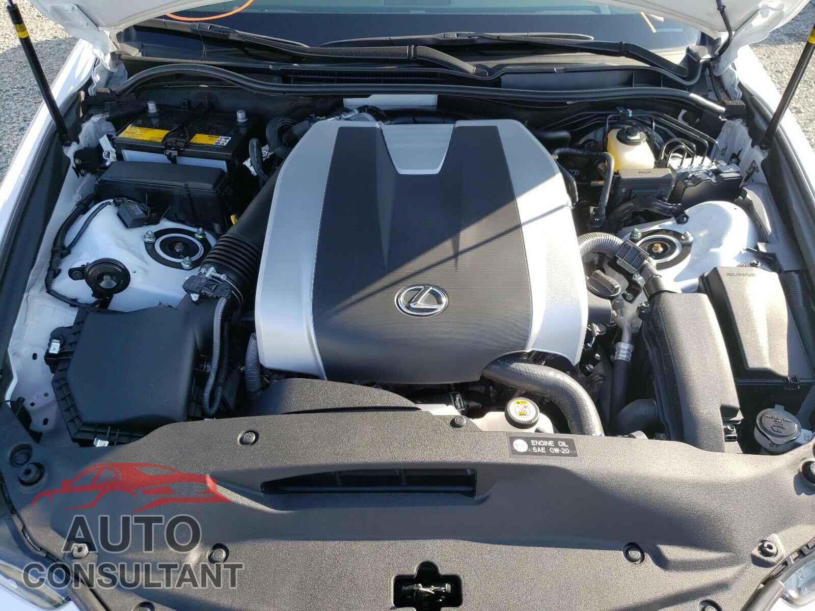 LEXUS IS 2019 - JTHC81D23K5037345