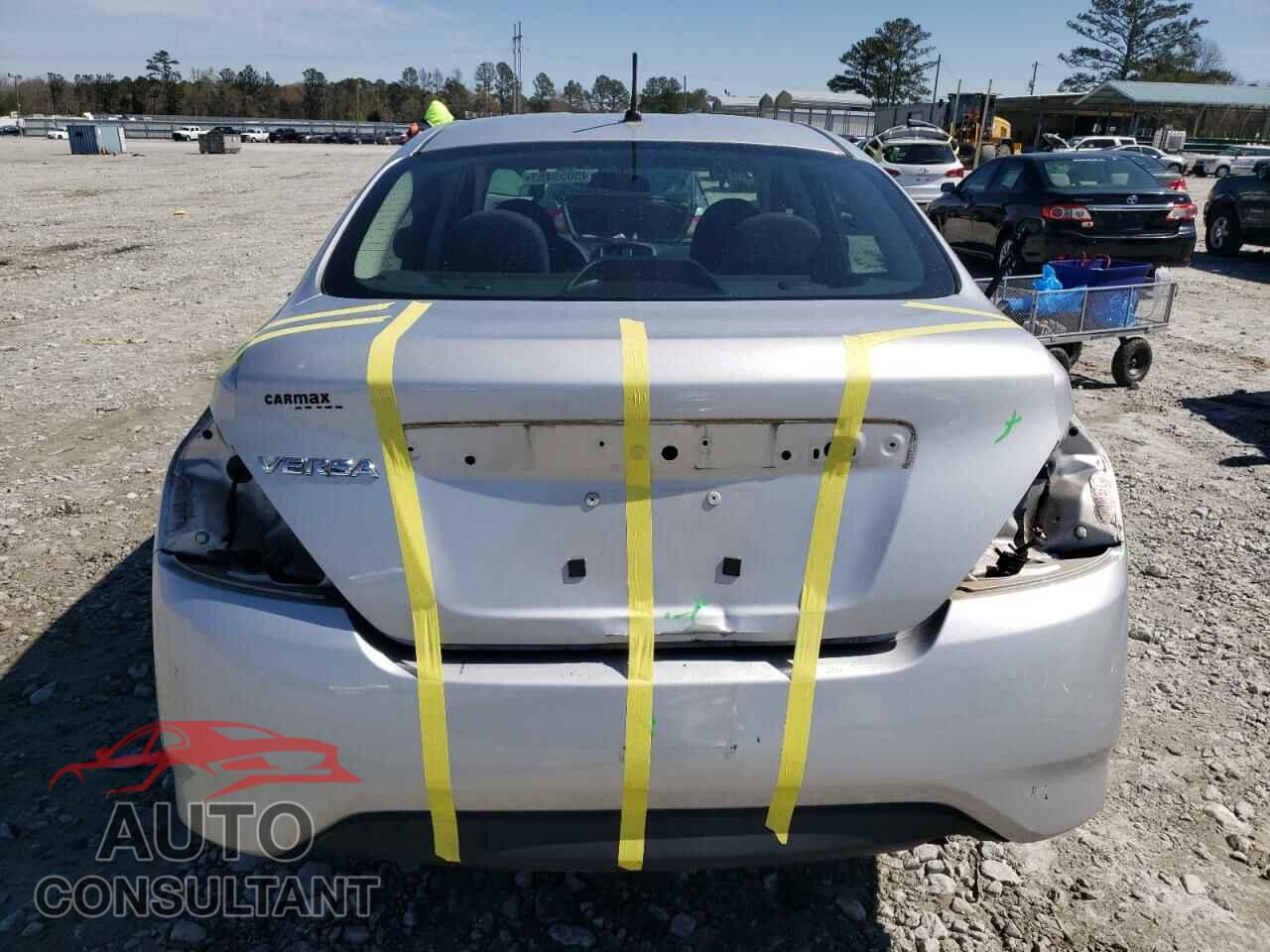 NISSAN VERSA 2015 - 3N1CN7AP2FL851668