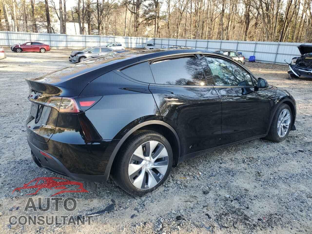 TESLA MODEL Y 2024 - 7SAYGDEE0RA246829