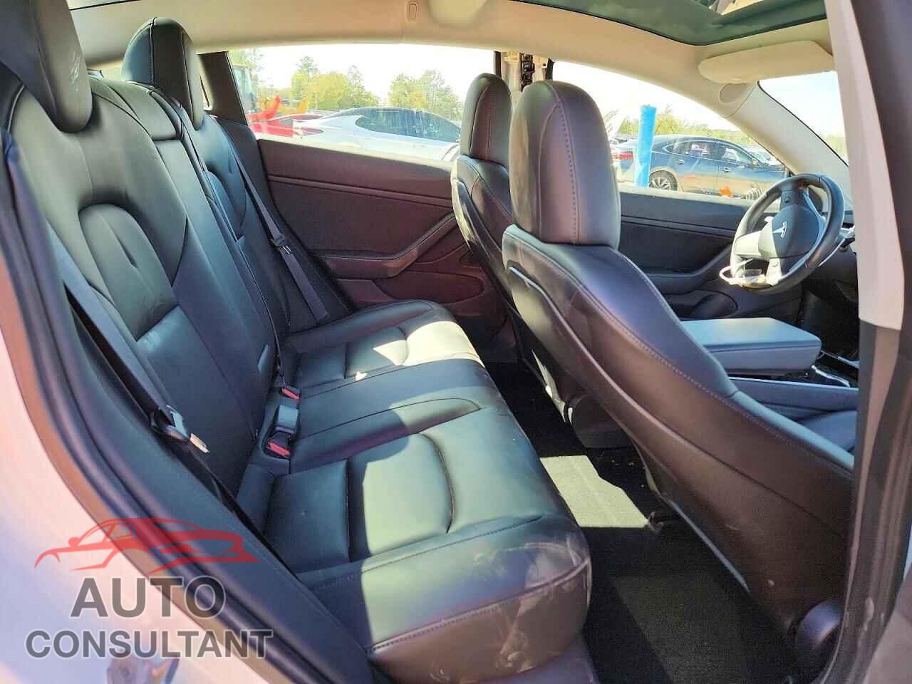 TESLA MODEL 3 2019 - 5YJ3E1EA2KF311763