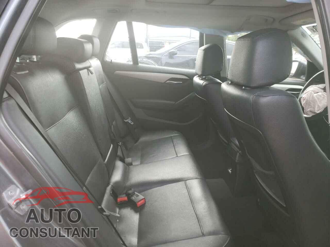 BMW X1 2015 - WBAVM1C57FV315460