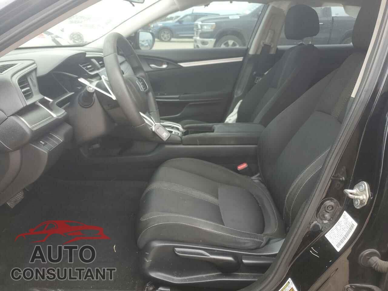 HONDA CIVIC 2018 - 2HGFC2F78JH597625