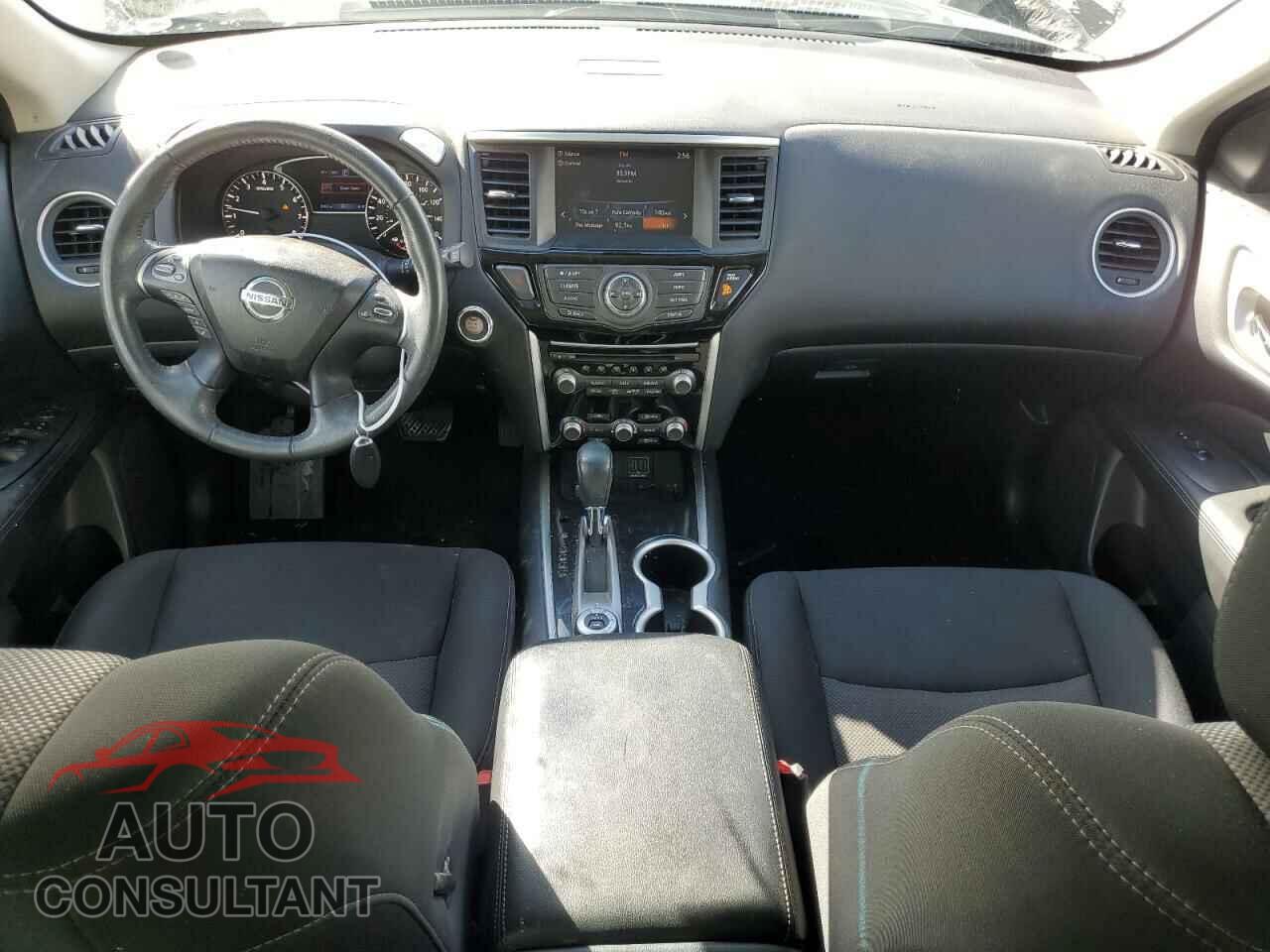 NISSAN PATHFINDER 2018 - 5N1DR2MM4JC604131