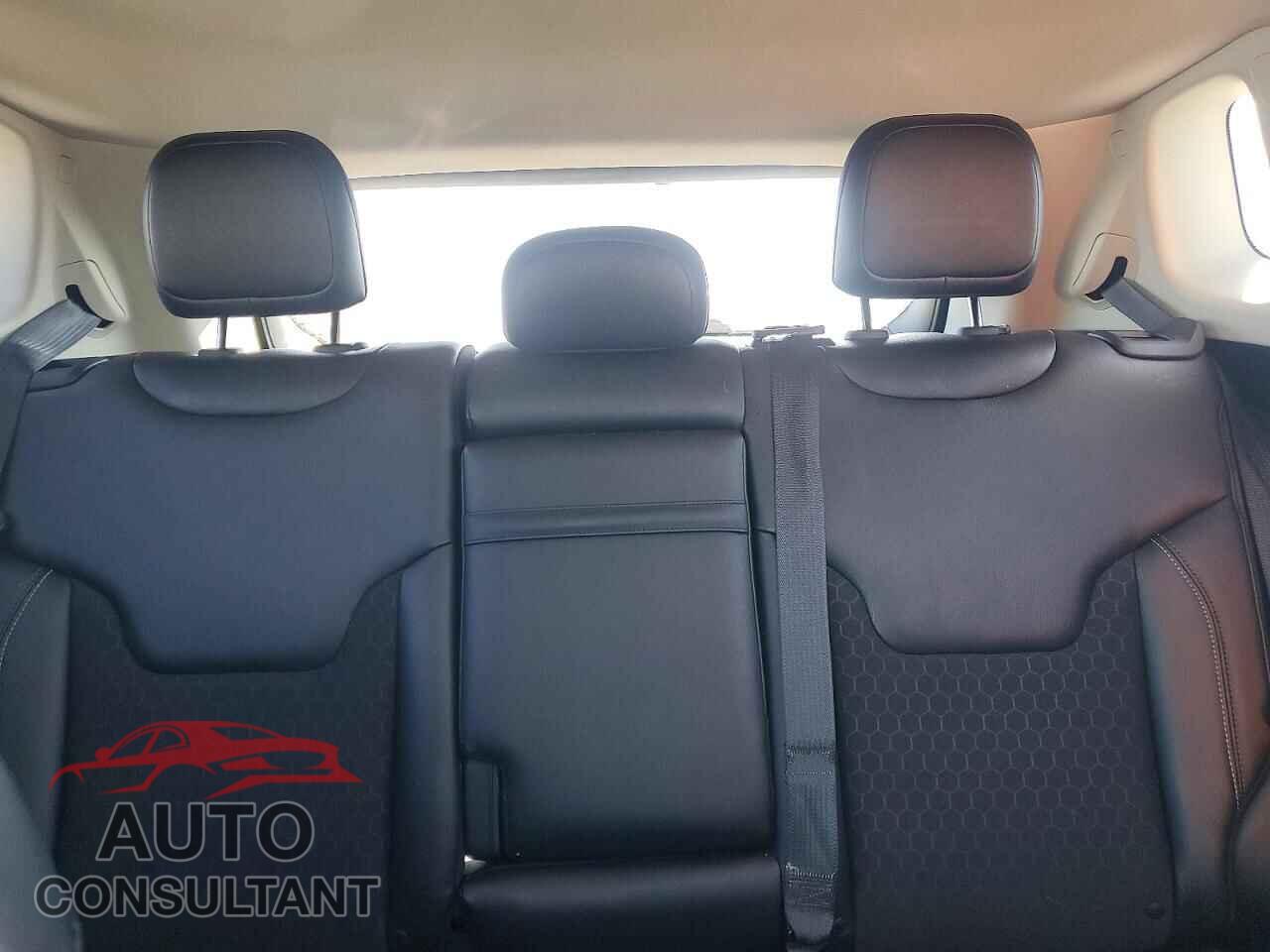 JEEP COMPASS 2018 - 3C4NJDBB6JT155097