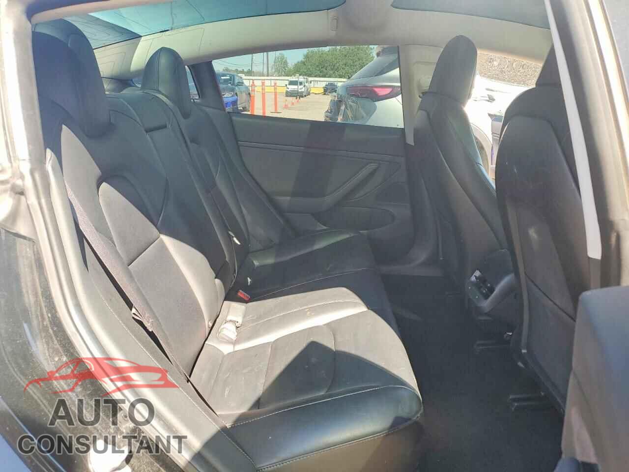 TESLA MODEL 3 2019 - 5YJ3E1EA3KF400029