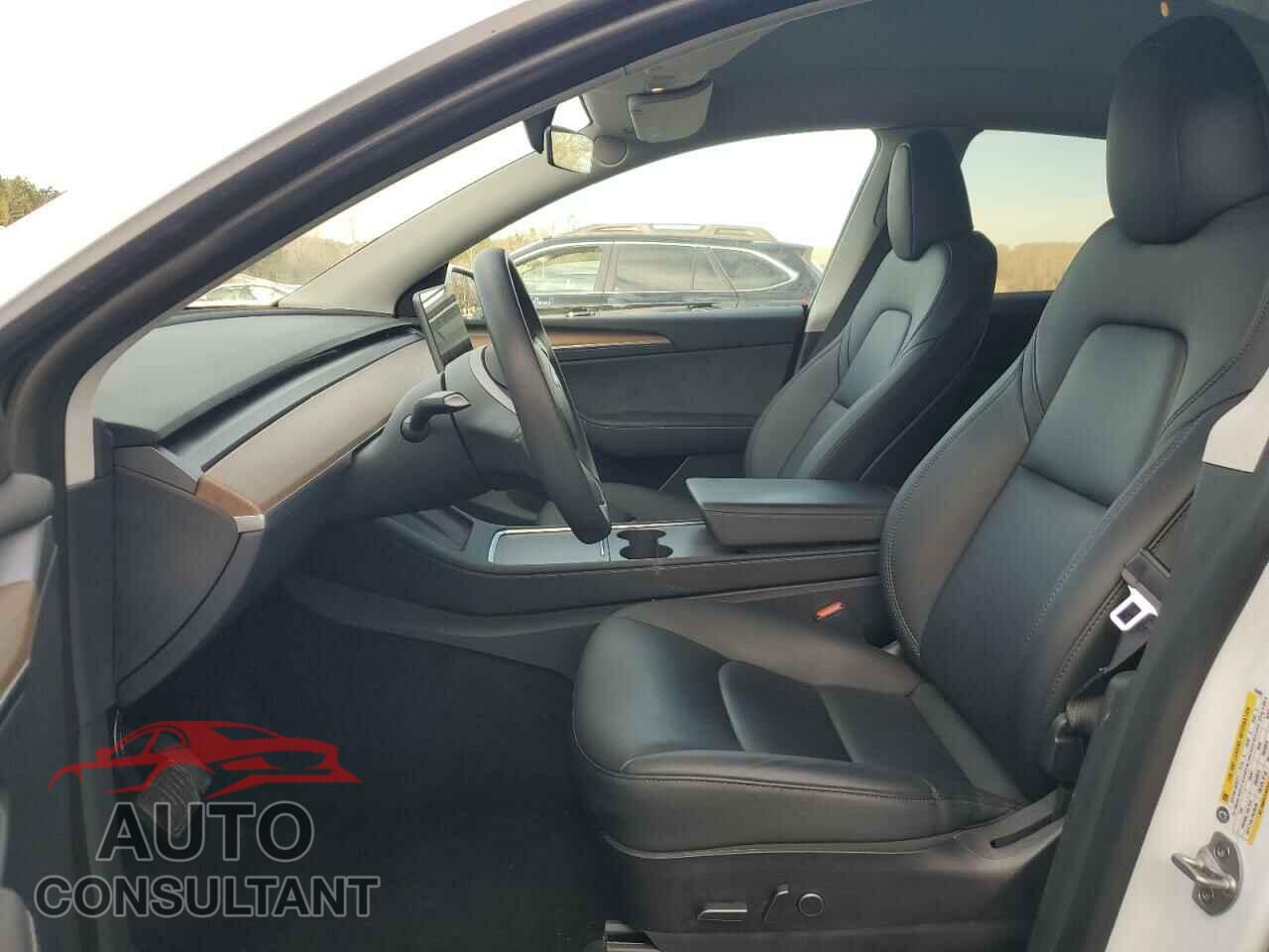 TESLA MODEL Y 2023 - 7SAYGDEE6PF702865