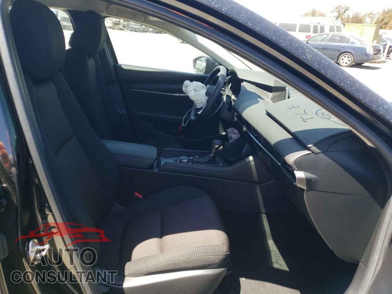 MAZDA 3 2019 - 3MZBPABLXKM111539