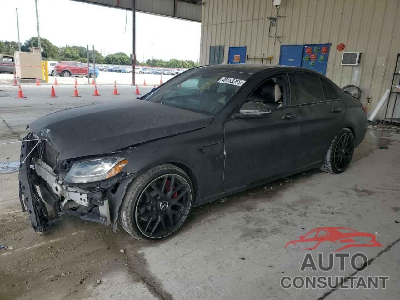 MERCEDES-BENZ C-CLASS 2018 - 55SWF4KB9JU250174