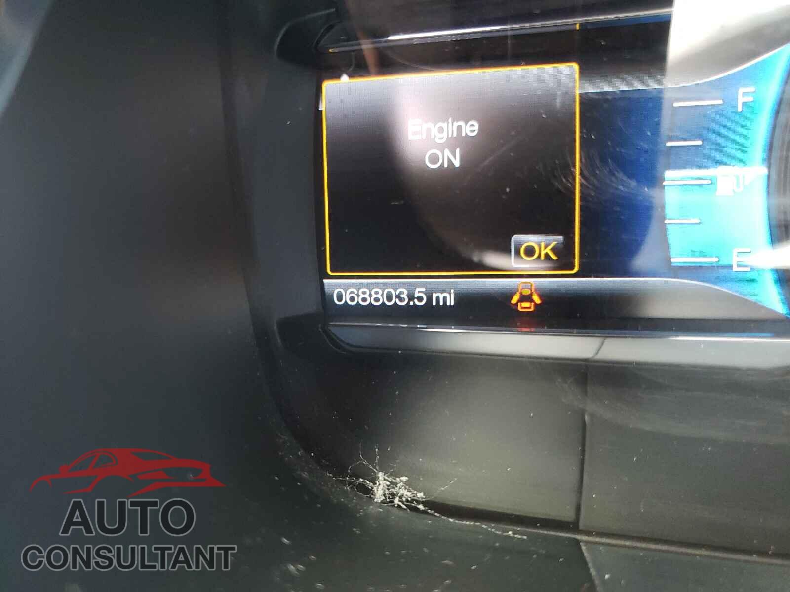 FORD TAURUS 2017 - 1FAHP2E89HG137584