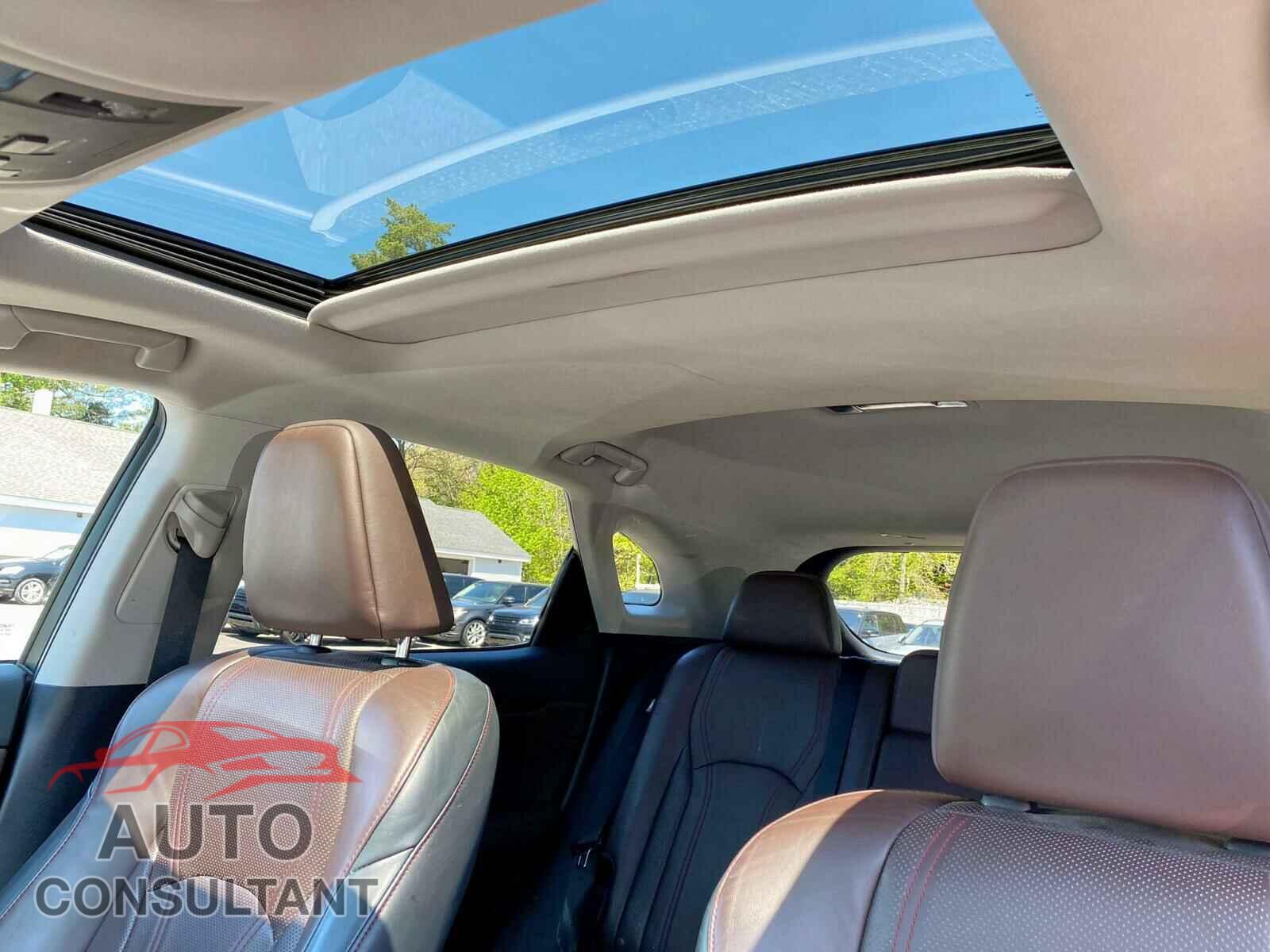 LEXUS RX350 2017 - 2T2BZMCA6HC093081