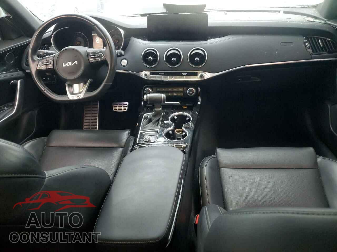 KIA STINGER 2022 - KNAE35LD0N6101453