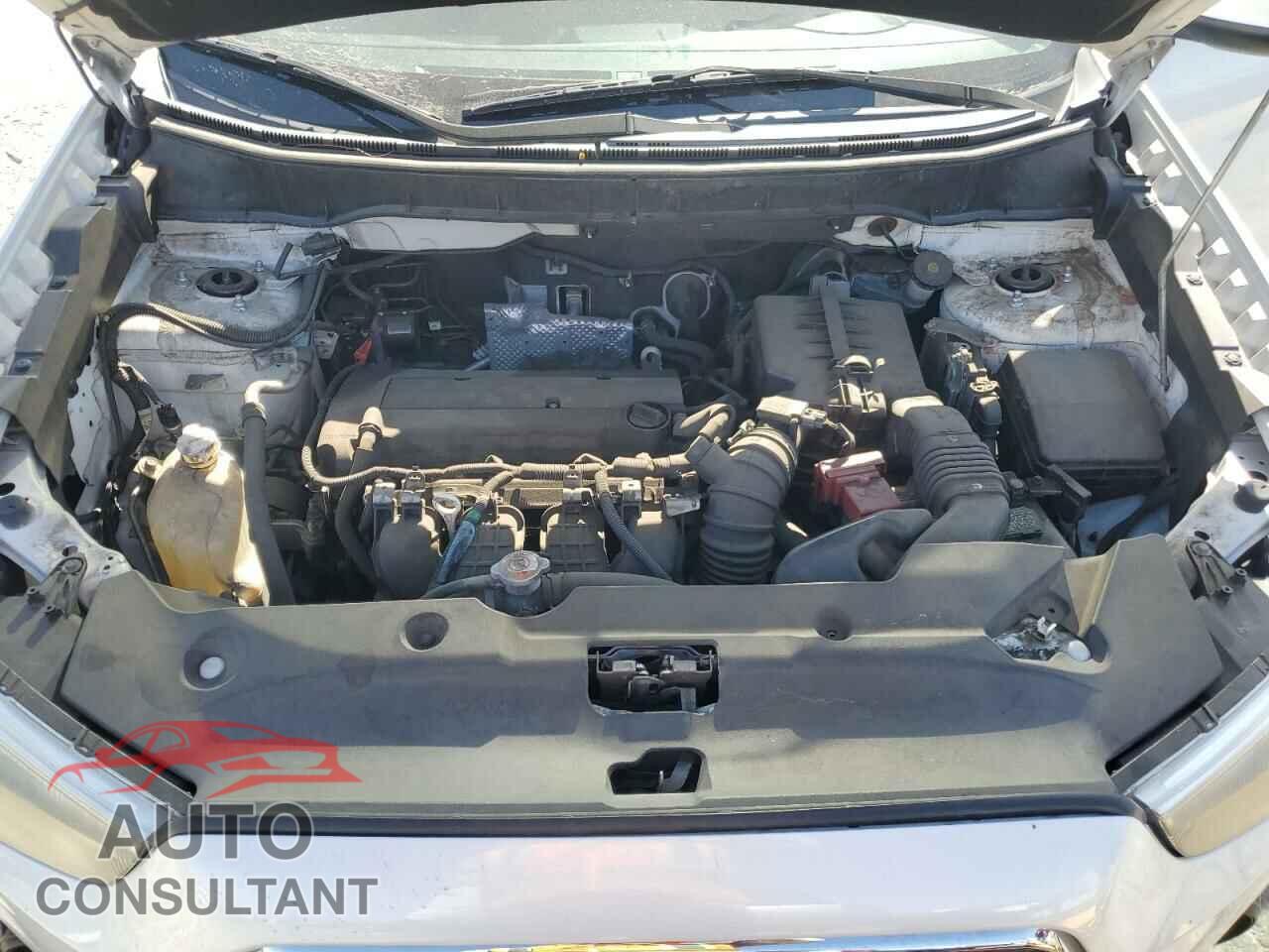 MITSUBISHI OUTLANDER 2013 - 4A4AP4AU5DE008685