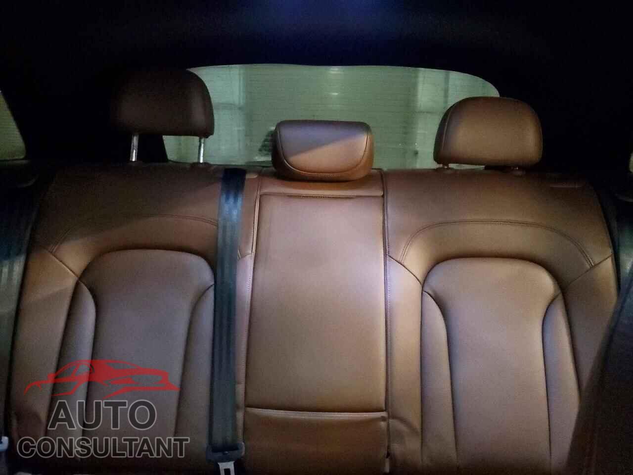 AUDI Q3 2017 - WA1GCCFS1HR004124