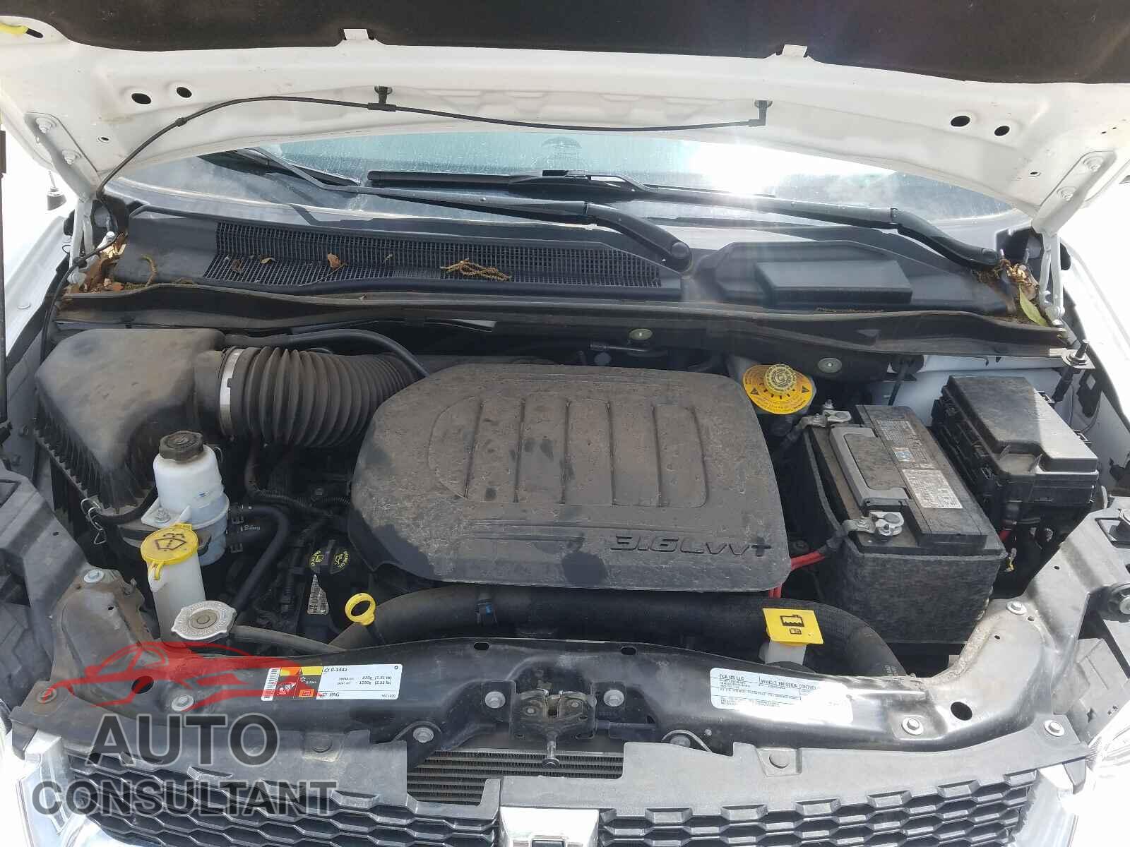 DODGE GRAND CARA 2019 - 2C4RDGCG9KR557317