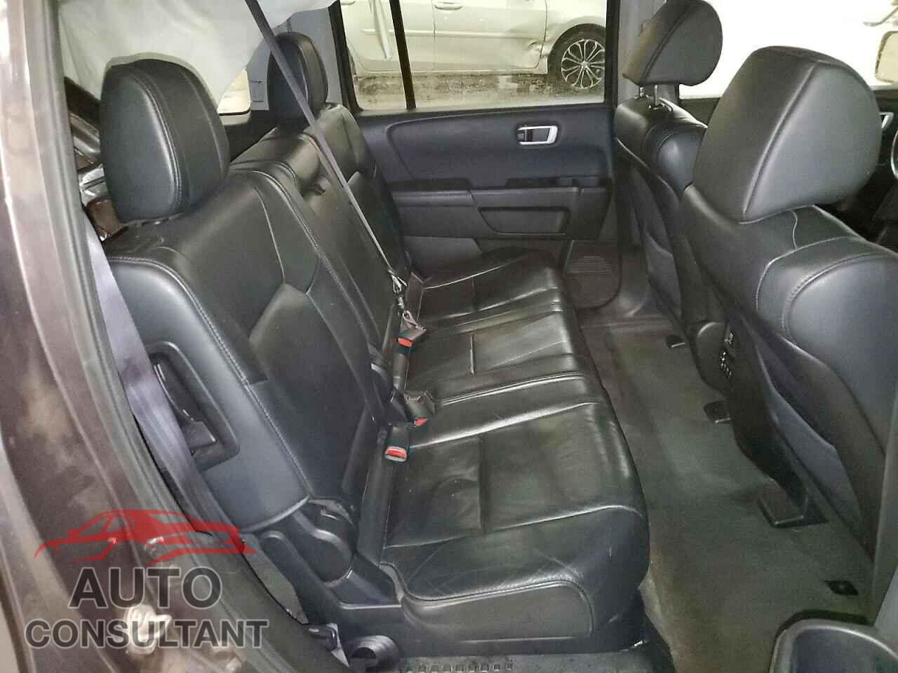 HONDA PILOT 2014 - 5FNYF4H61EB039125