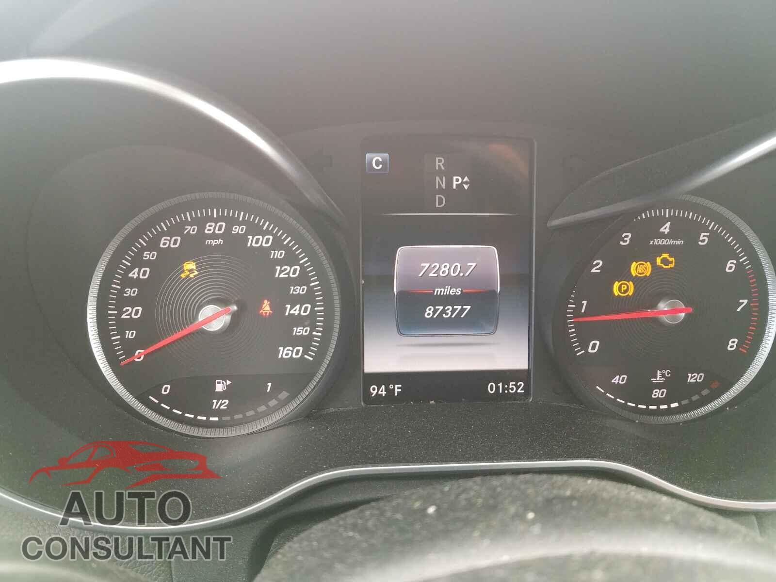 MERCEDES-BENZ C CLASS 2016 - 55SWF4JB2GU120716