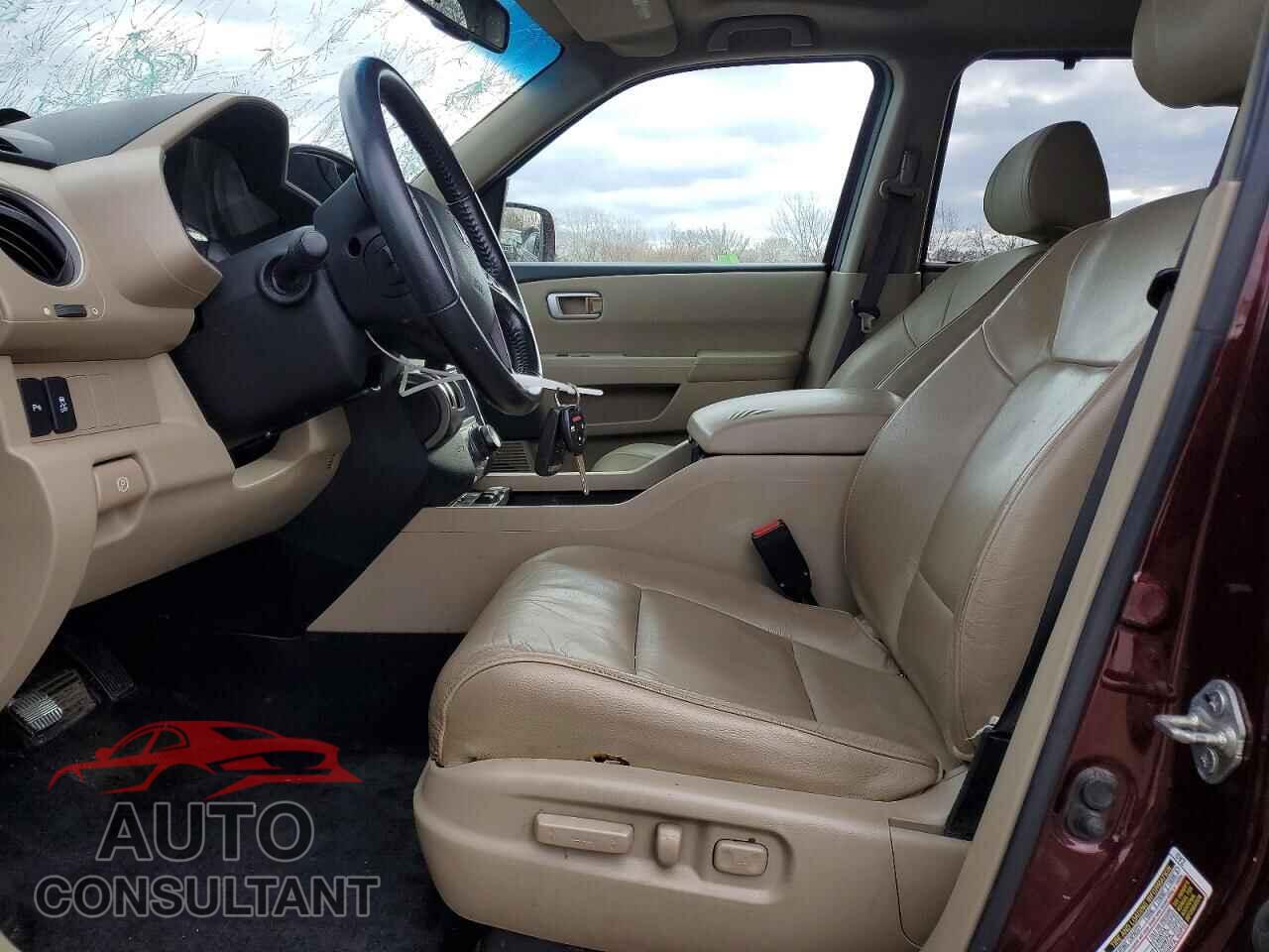 HONDA PILOT 2012 - 5FNYF4H90CB029161