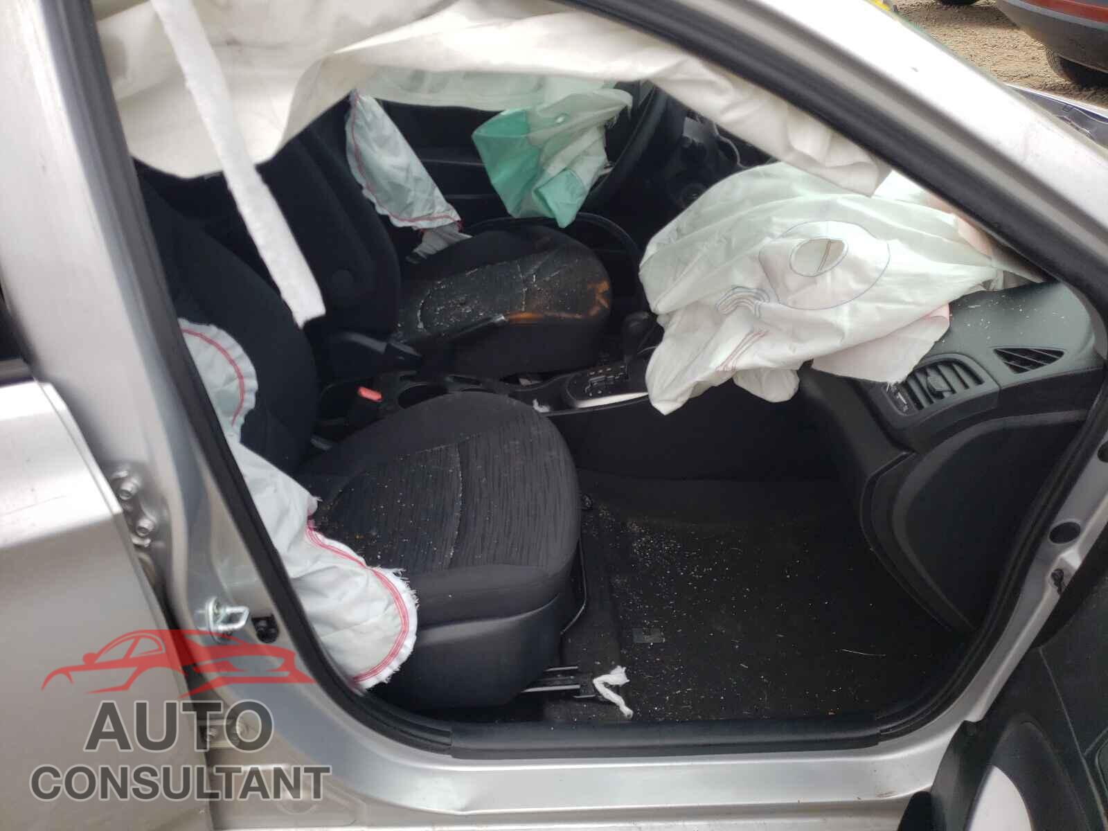 HYUNDAI ACCENT 2016 - KMHCT5AEXGU260125