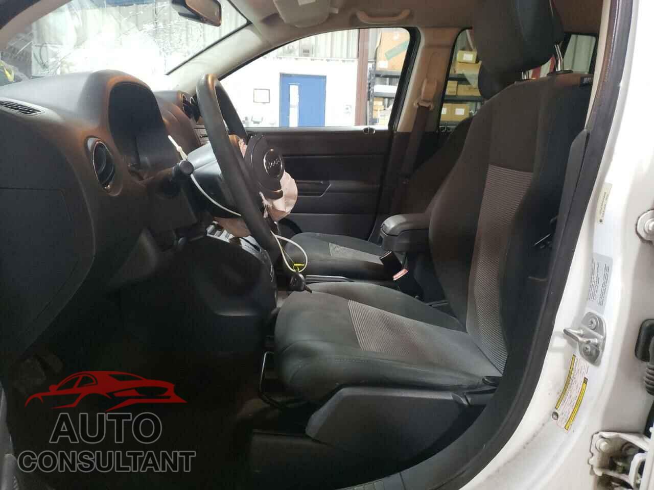 JEEP COMPASS 2016 - 1C4NJDBB9GD635942