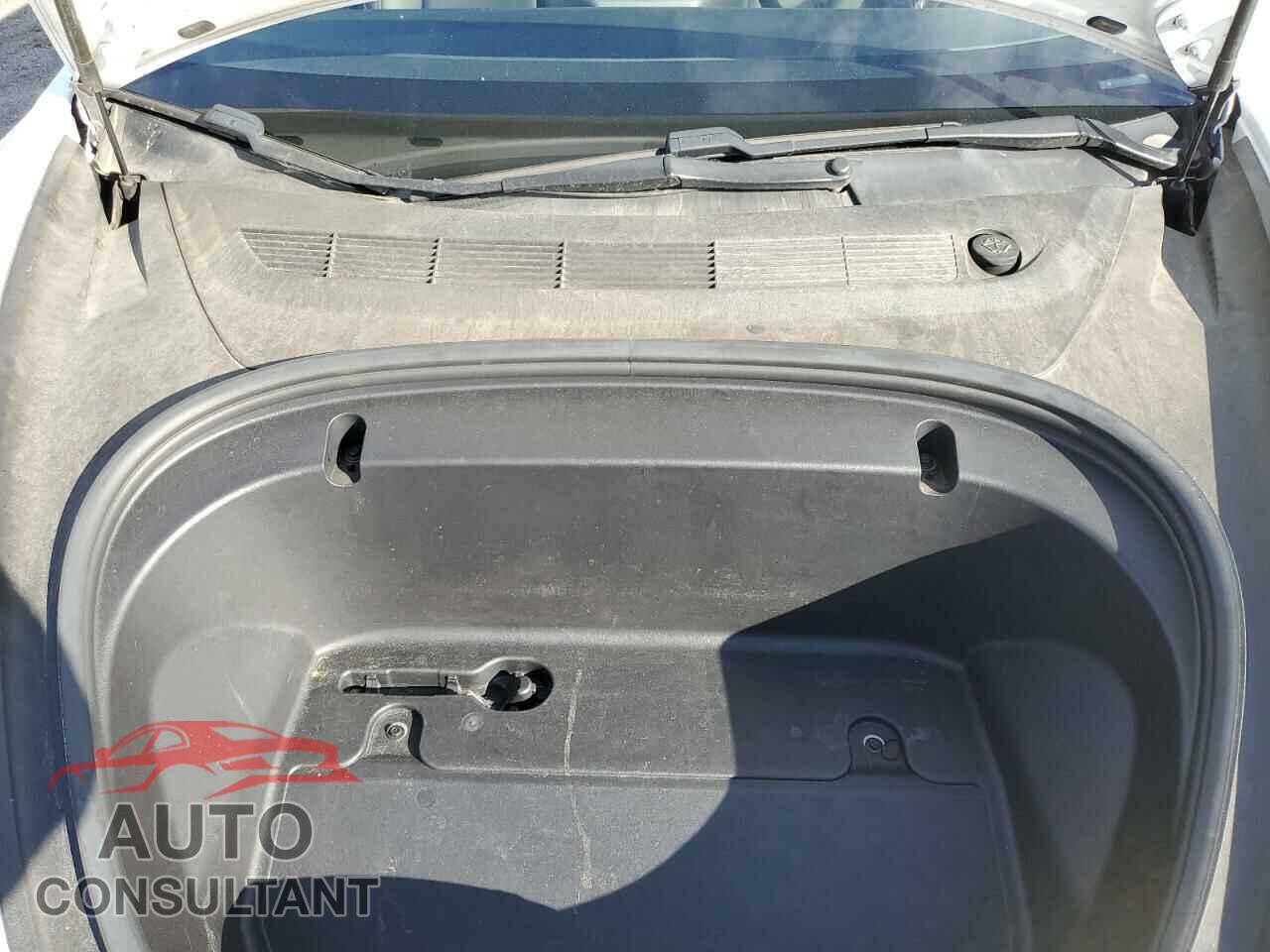 TESLA MODEL 3 2020 - 5YJ3E1EB4LF638711