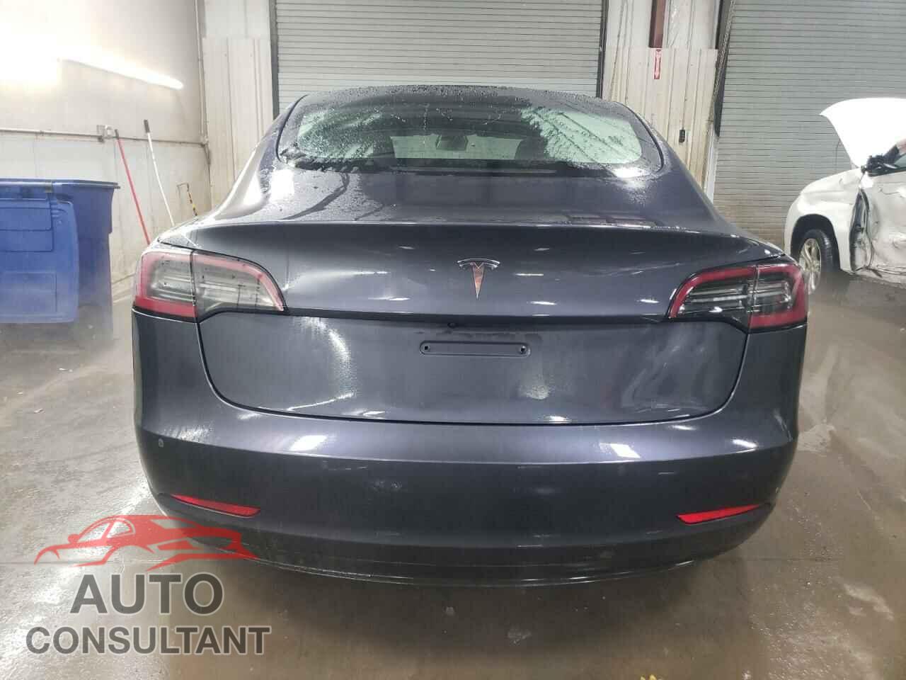 TESLA MODEL 3 2022 - 5YJ3E1EA8NF287070