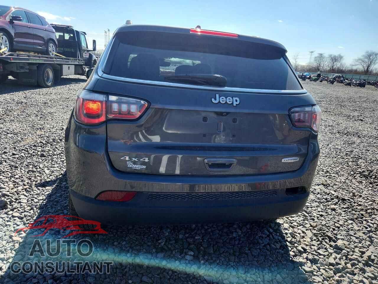 JEEP COMPASS 2018 - 3C4NJDBB6JT139093