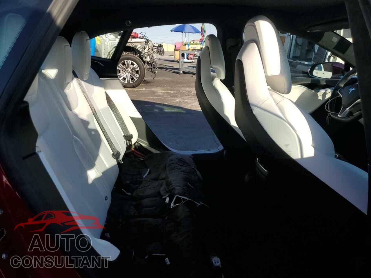 TESLA MODEL S 2017 - 5YJSA1E12HF185906